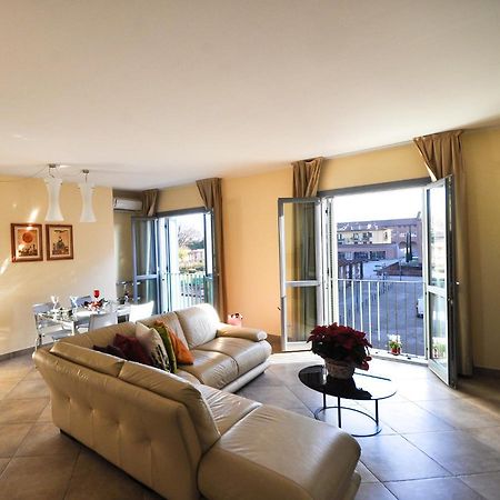 Casa Ai Giardini Apartment ลุคคา ภายนอก รูปภาพ